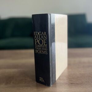 Edgar Allan Poe Complete Tales & Poems Hardcover Anthology (Fall River)